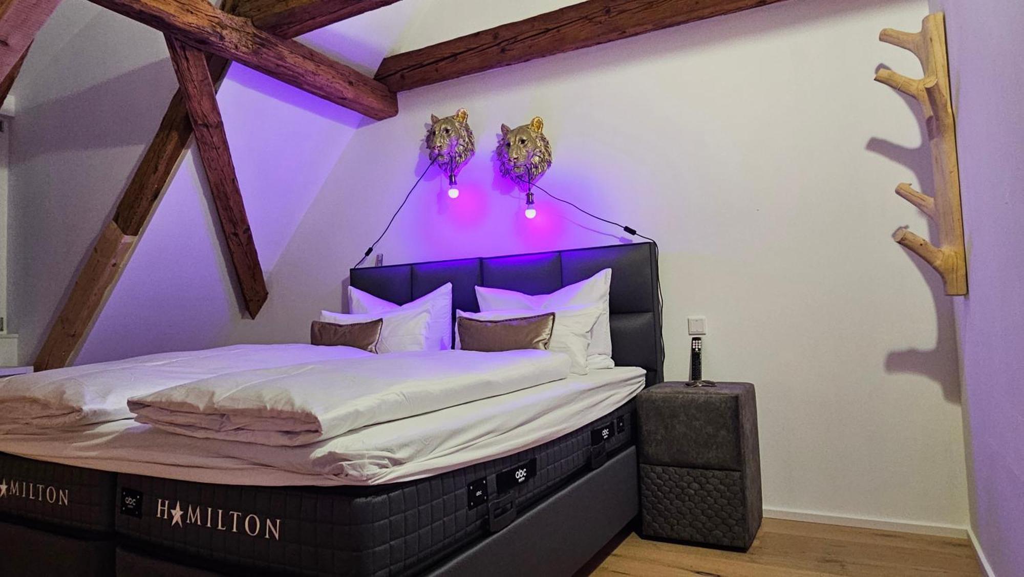 Wood World Luxury - Massage - Bergblick - Tranpolin- Parken Apartment มาร์คดอร์ฟ ภายนอก รูปภาพ