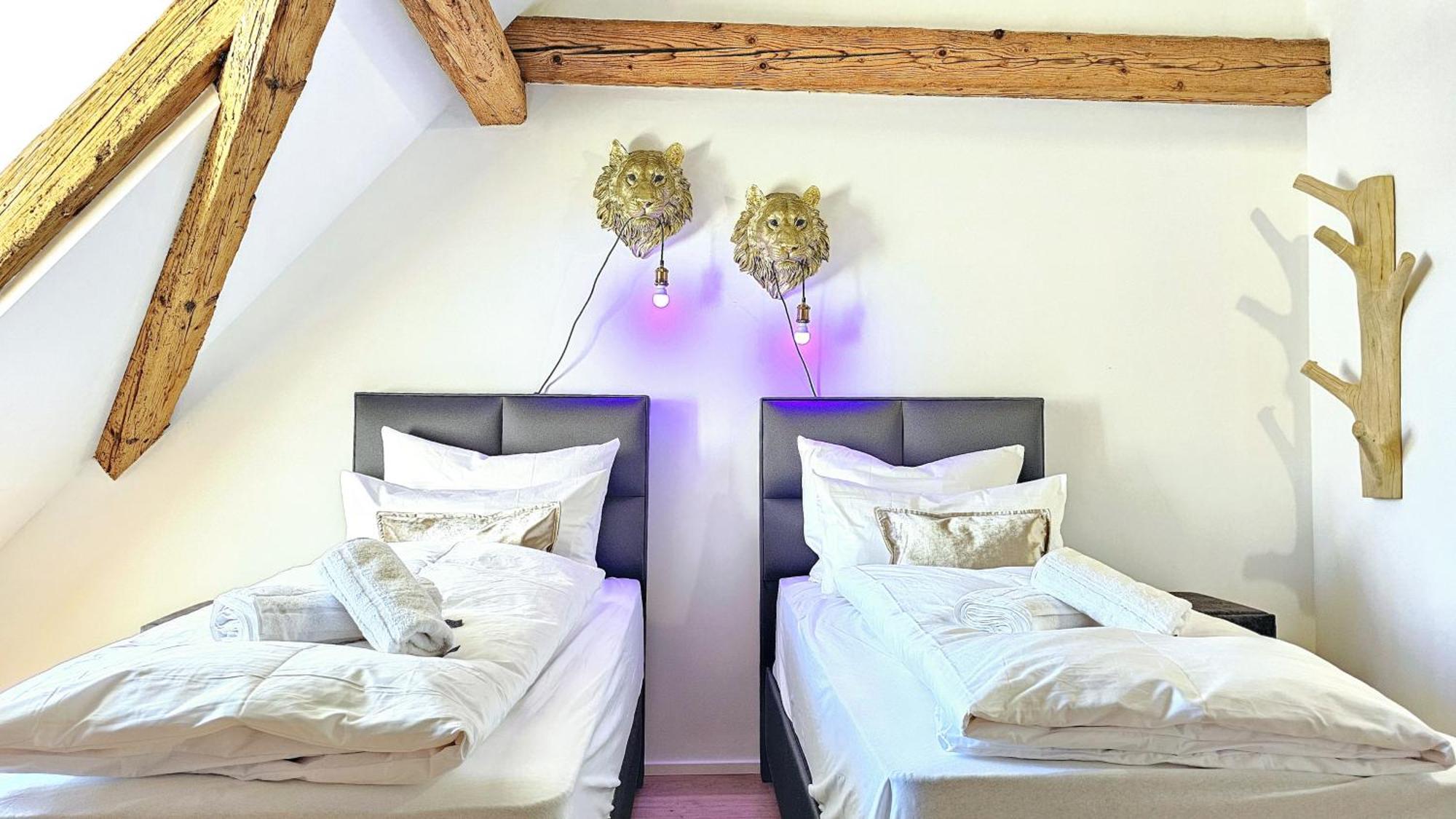 Wood World Luxury - Massage - Bergblick - Tranpolin- Parken Apartment มาร์คดอร์ฟ ภายนอก รูปภาพ