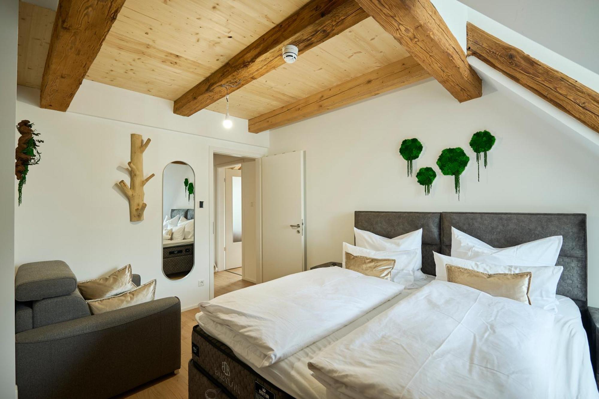 Wood World Luxury - Massage - Bergblick - Tranpolin- Parken Apartment มาร์คดอร์ฟ ภายนอก รูปภาพ